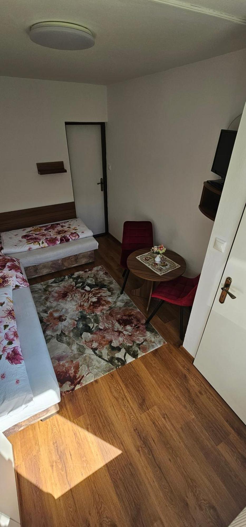 Privat Agnesa Hotel Зуберец Екстериор снимка